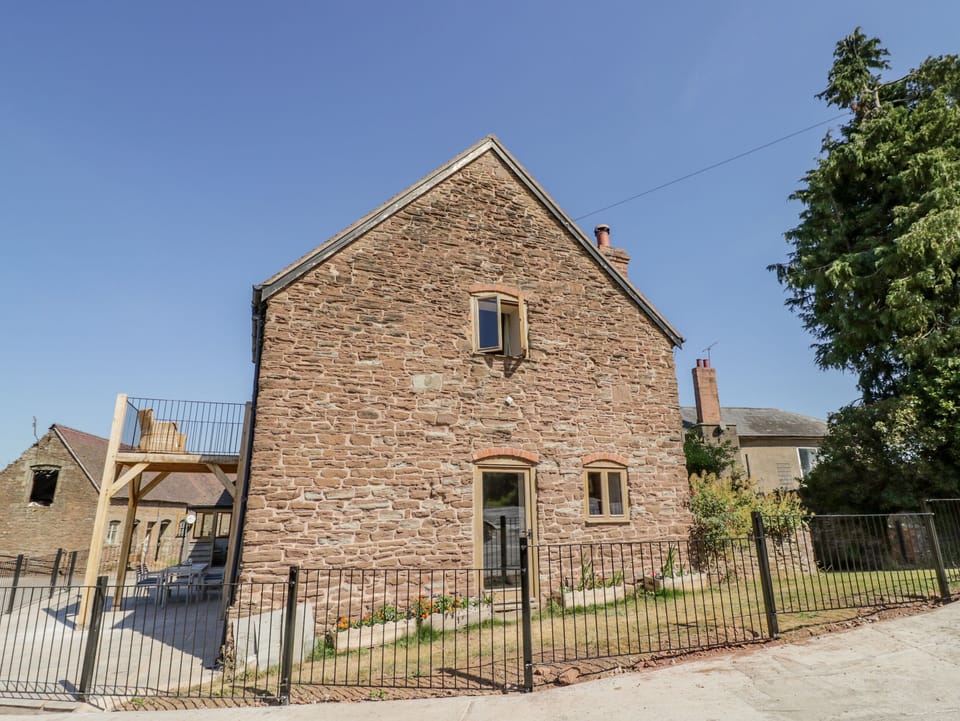 Cottage | Exterior