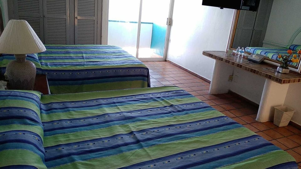 Classic Quadruple Room, Balcony, Ocean View | WiFi (free)