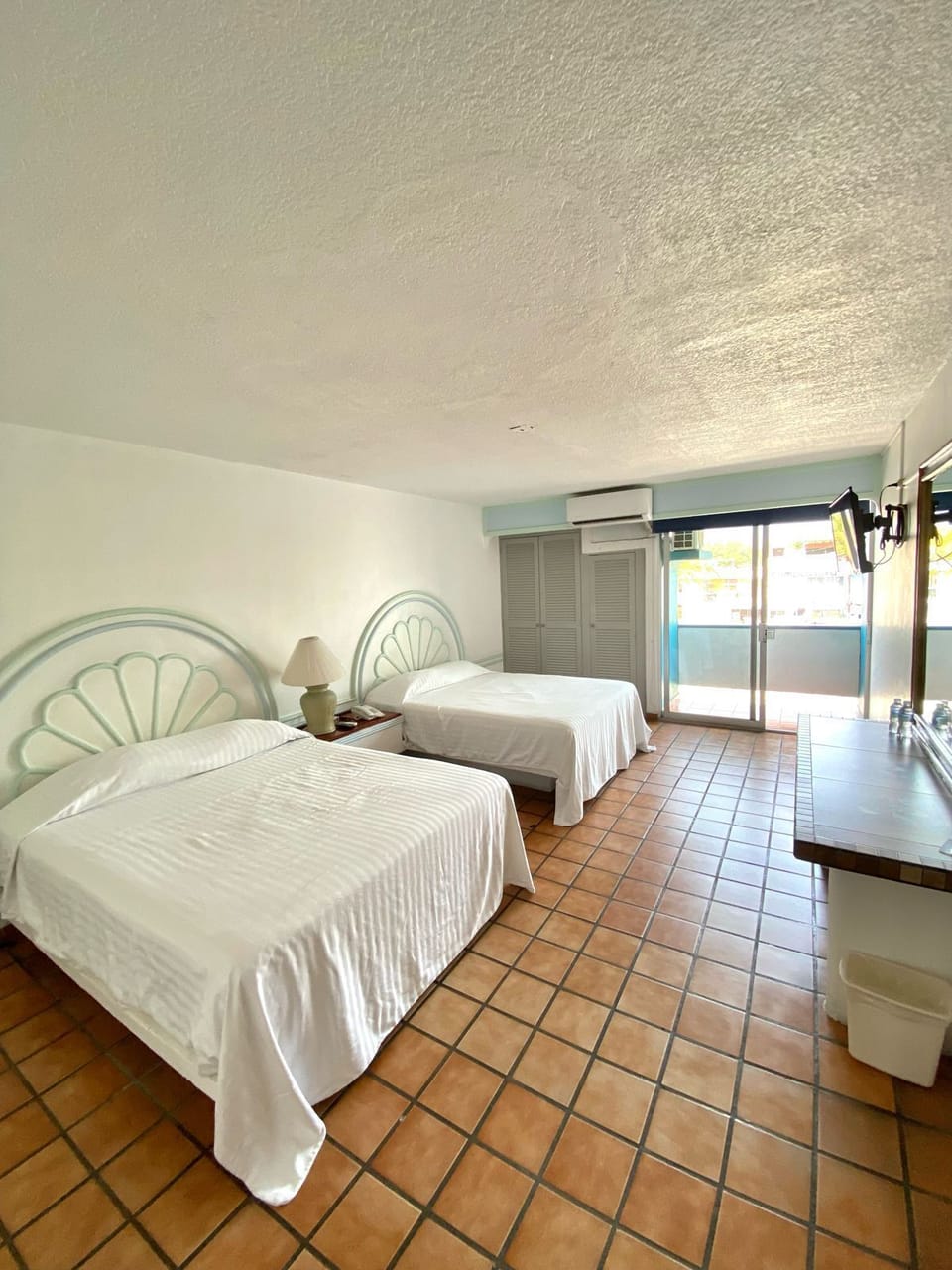 Basic Quadruple Room, City View | WiFi (free)
