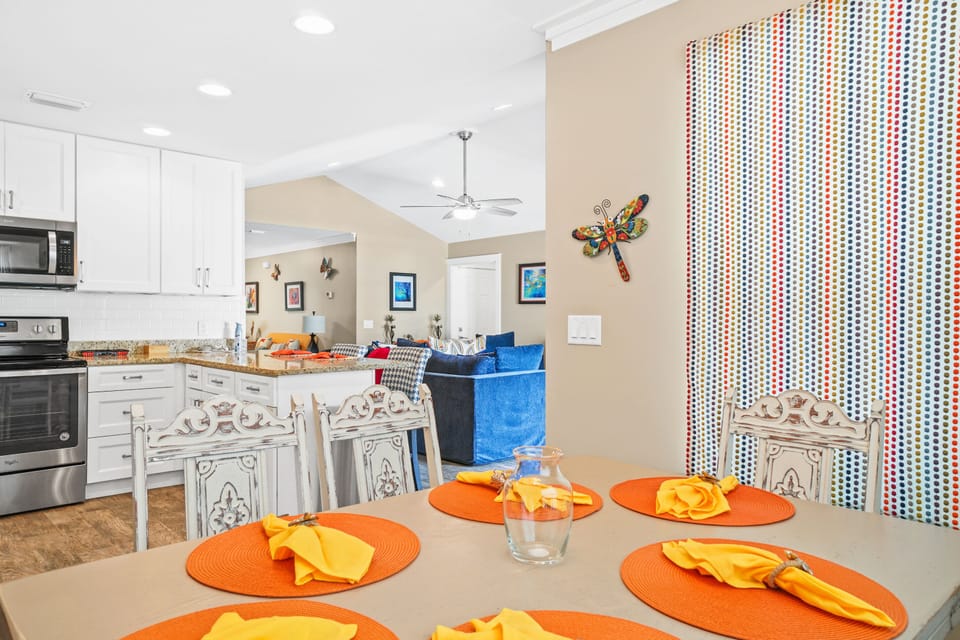 Standard House | In-room dining