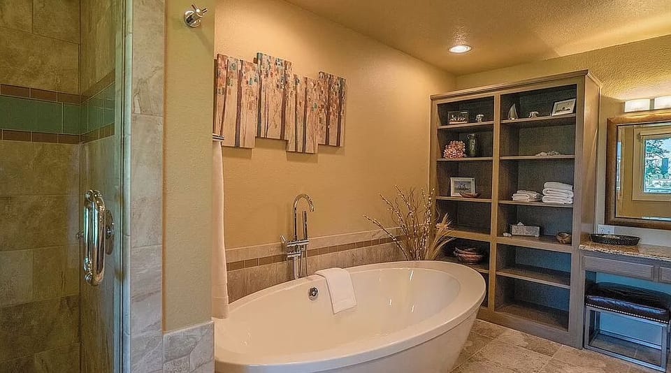Large soaking tub.