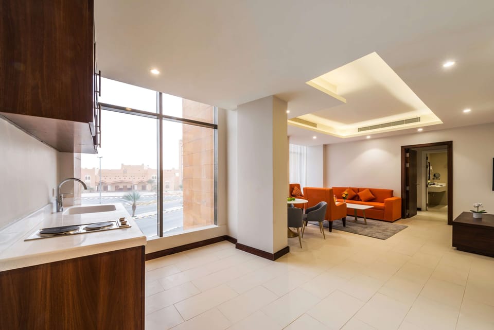 Premium Suite, 1 King Bed, Non Smoking, City View (Living Room) | Minibar, in-room safe, desk, soundproofing