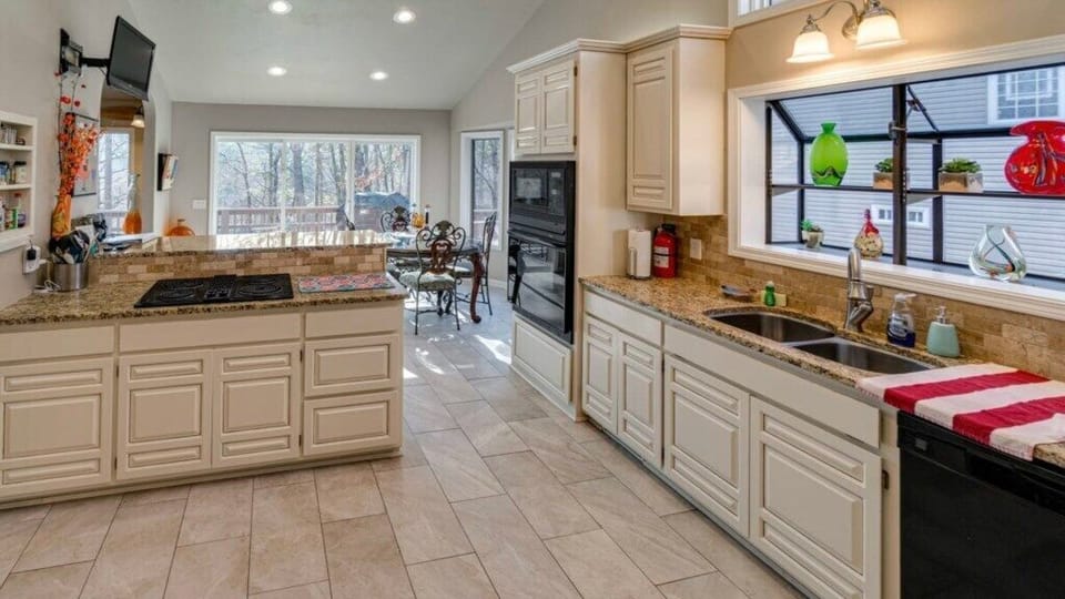 Kitchen and Breakfast Nook View
