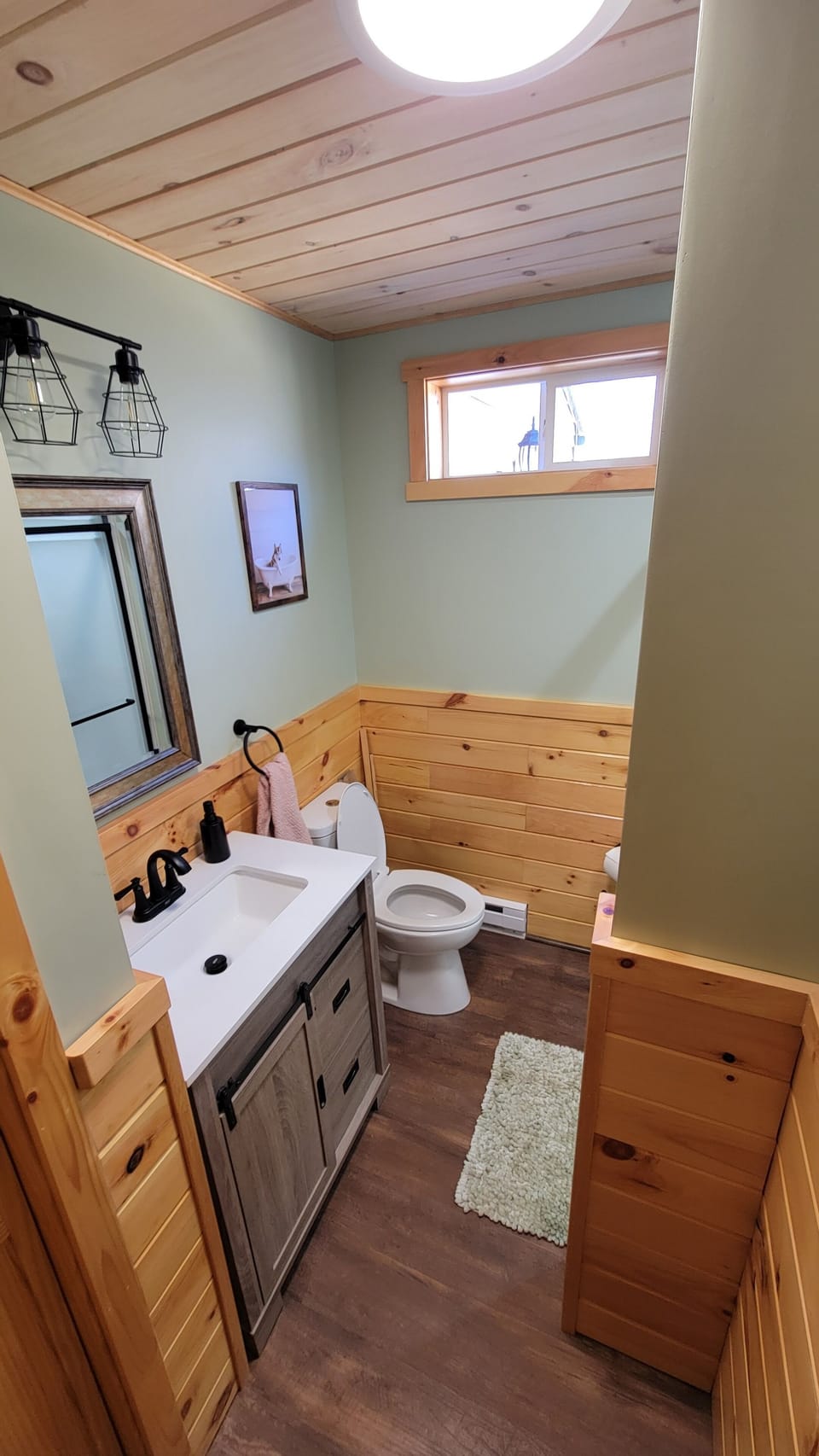 1st floor bathroom