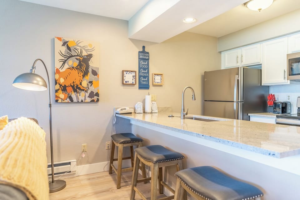Condo (3 Bedrooms) | Property amenity