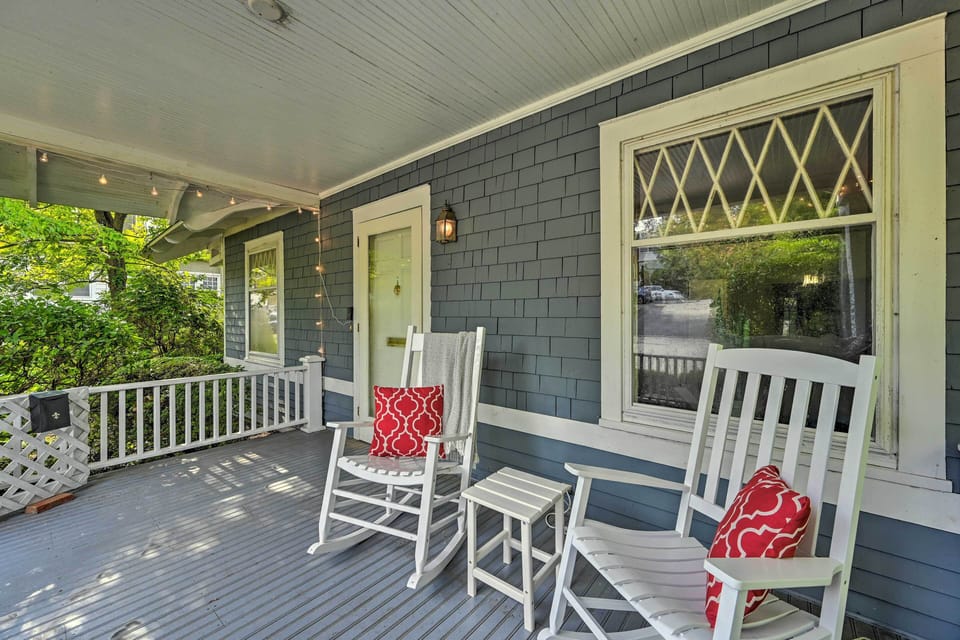 Covered Front Porch | Rocking Chairs