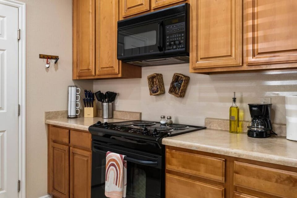 Fully equipped and stocked kitchen