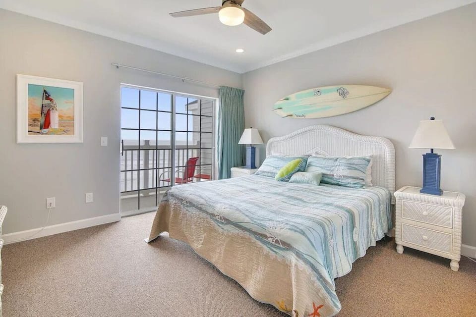 Ocean view king bedroom