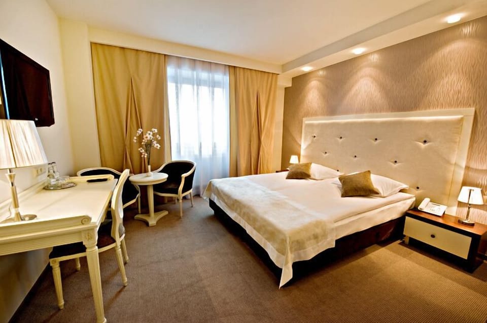 Superior Twin or Double Room | Premium bedding, blackout drapes, iron/ironing board (on request)