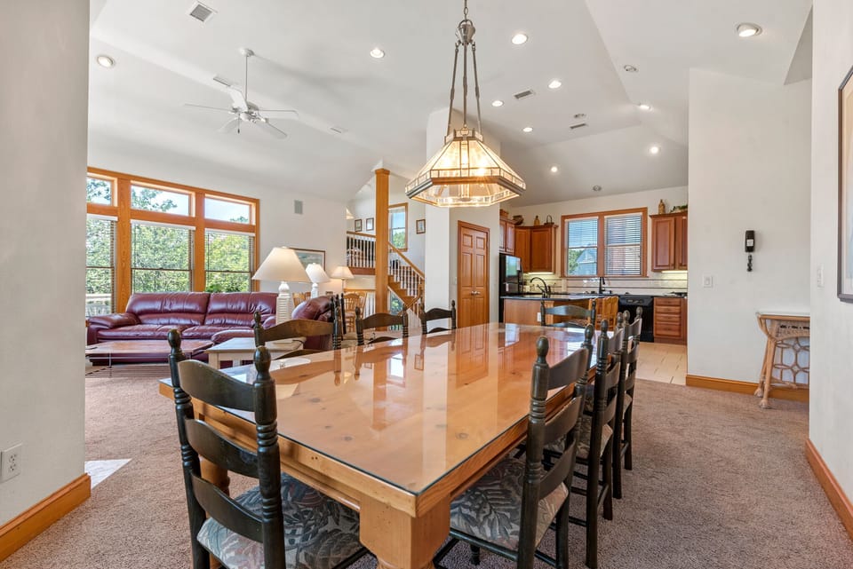 CC104: Afternoon Tee | Top Level Dining Area