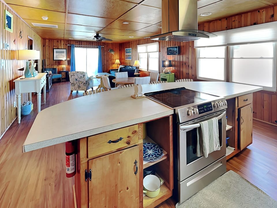 Full Size Kitchen