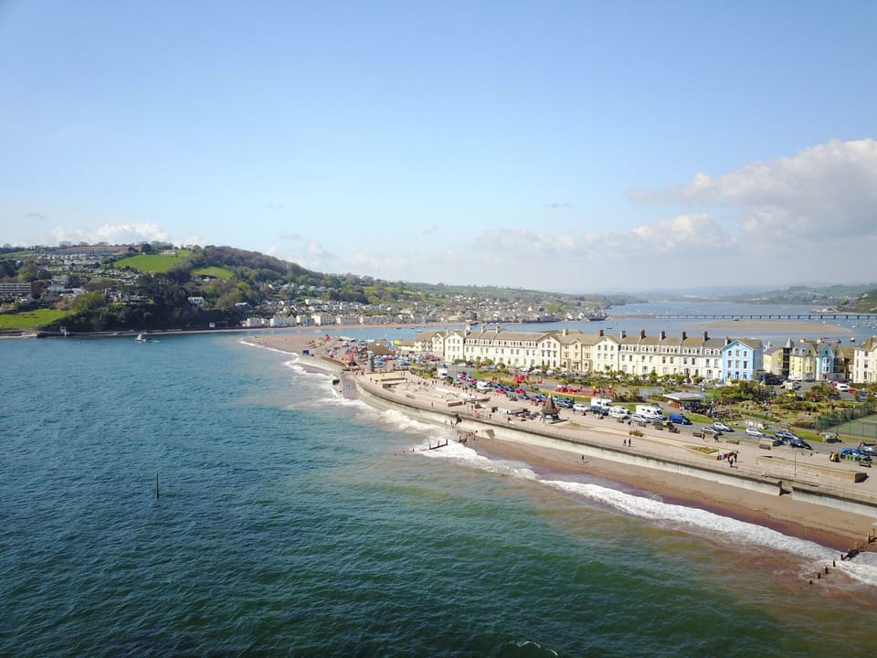 Fresh Escapes - Coombe Bank, Teignmouth