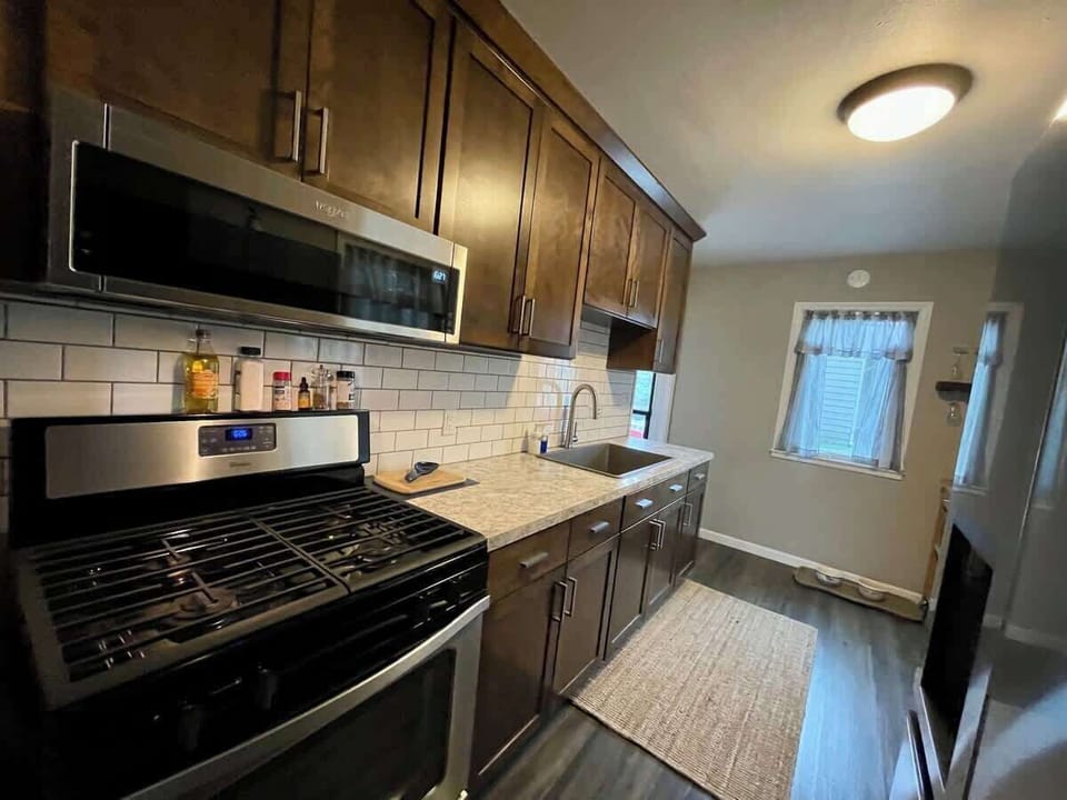We provide pots and pans and cooking supplies for you. 