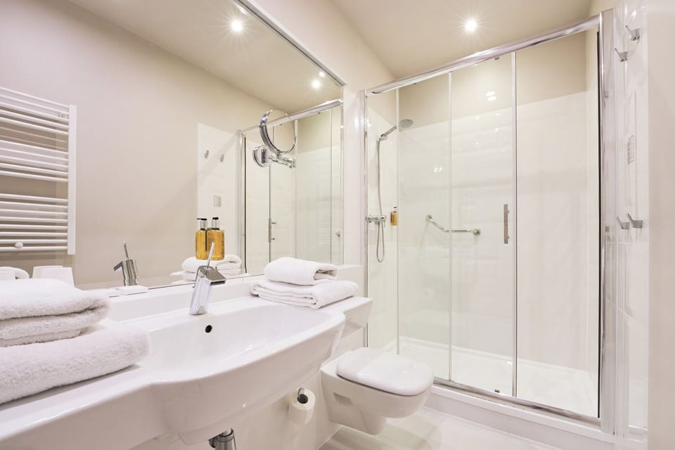 Shower, free toiletries, hair dryer, bathrobes