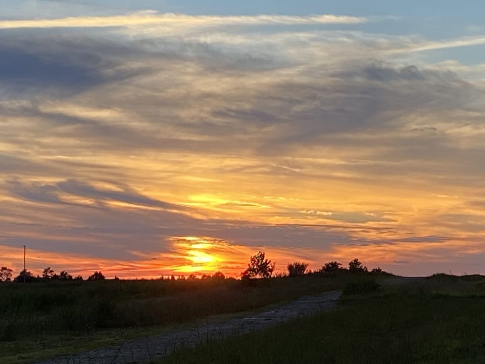 Breathtaking Mountainous Sunsets 