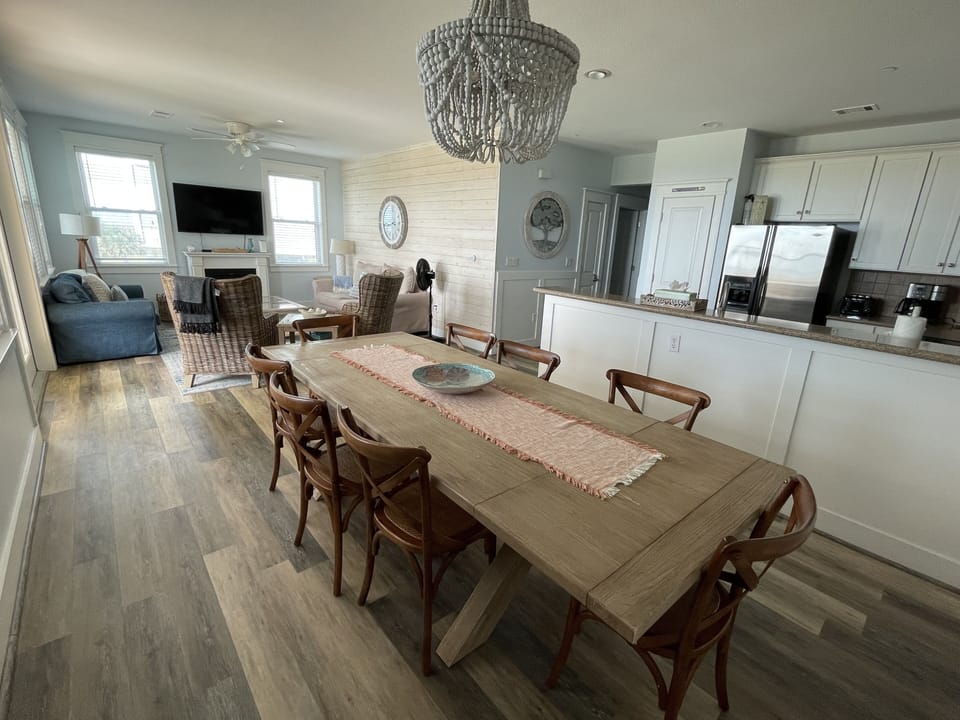 Plenty of seating for everyone to eat or play board games.