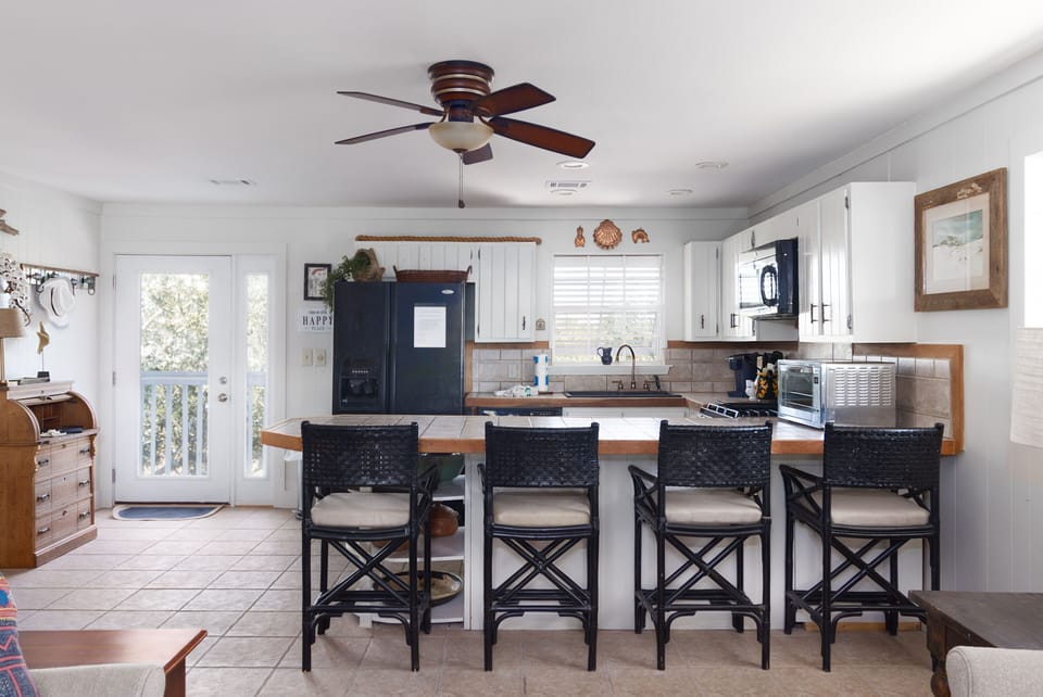 Kitchen and dining bar