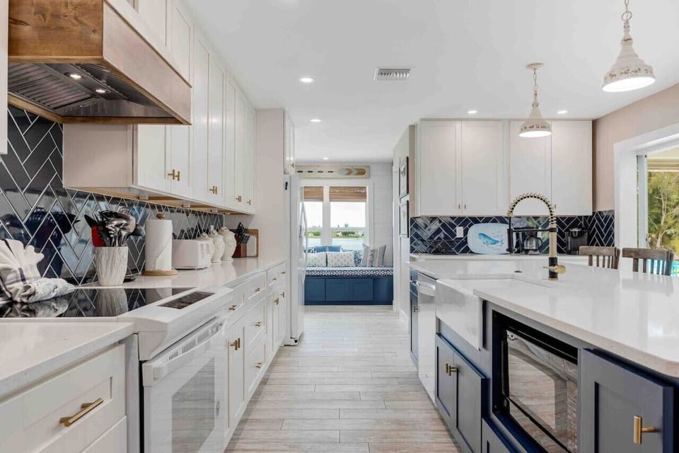 KITCHEN OF YOUR DREAMS