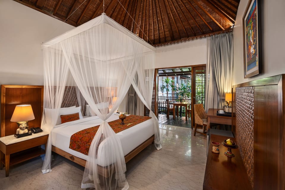 Grand Deluxe Room | 1 bedroom, free minibar, in-room safe, desk