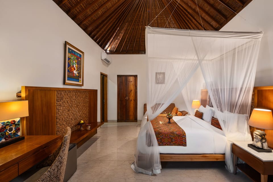Grand Deluxe Room | 1 bedroom, free minibar, in-room safe, desk