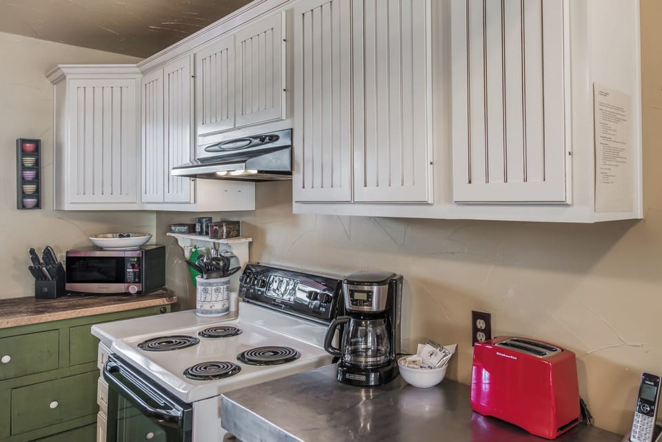 Condo (2 Bedrooms) | Property amenity