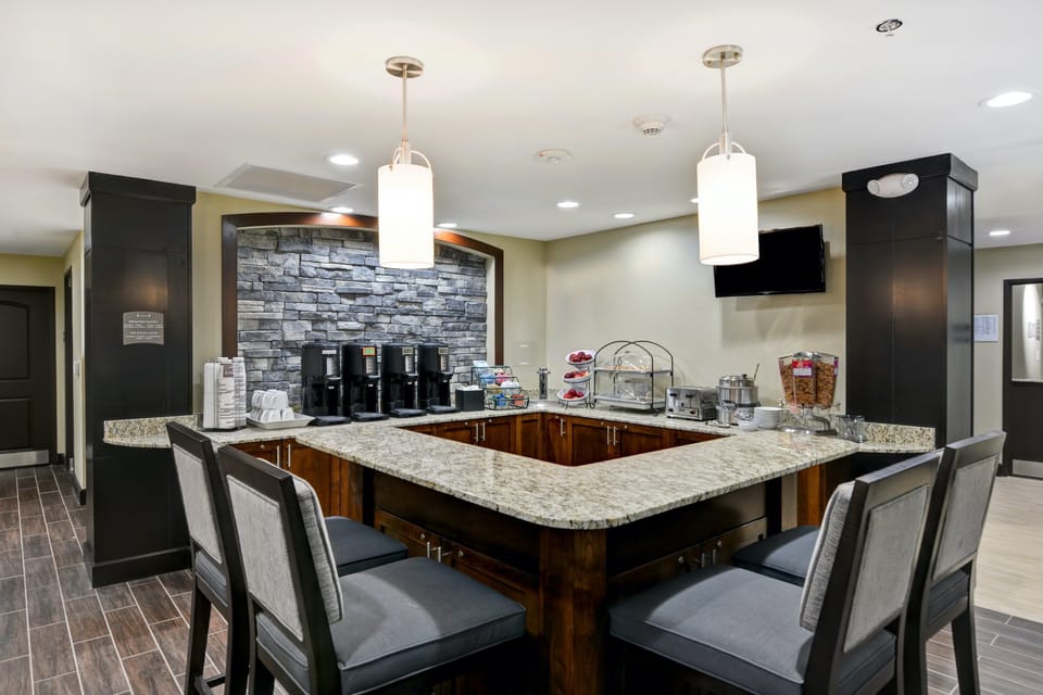 Reconnect with friends and family in the breakfast room.