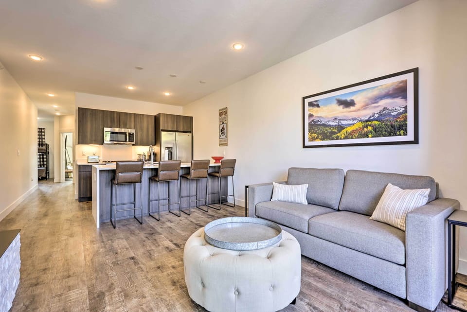 Living Room | Fireplace | Board Games