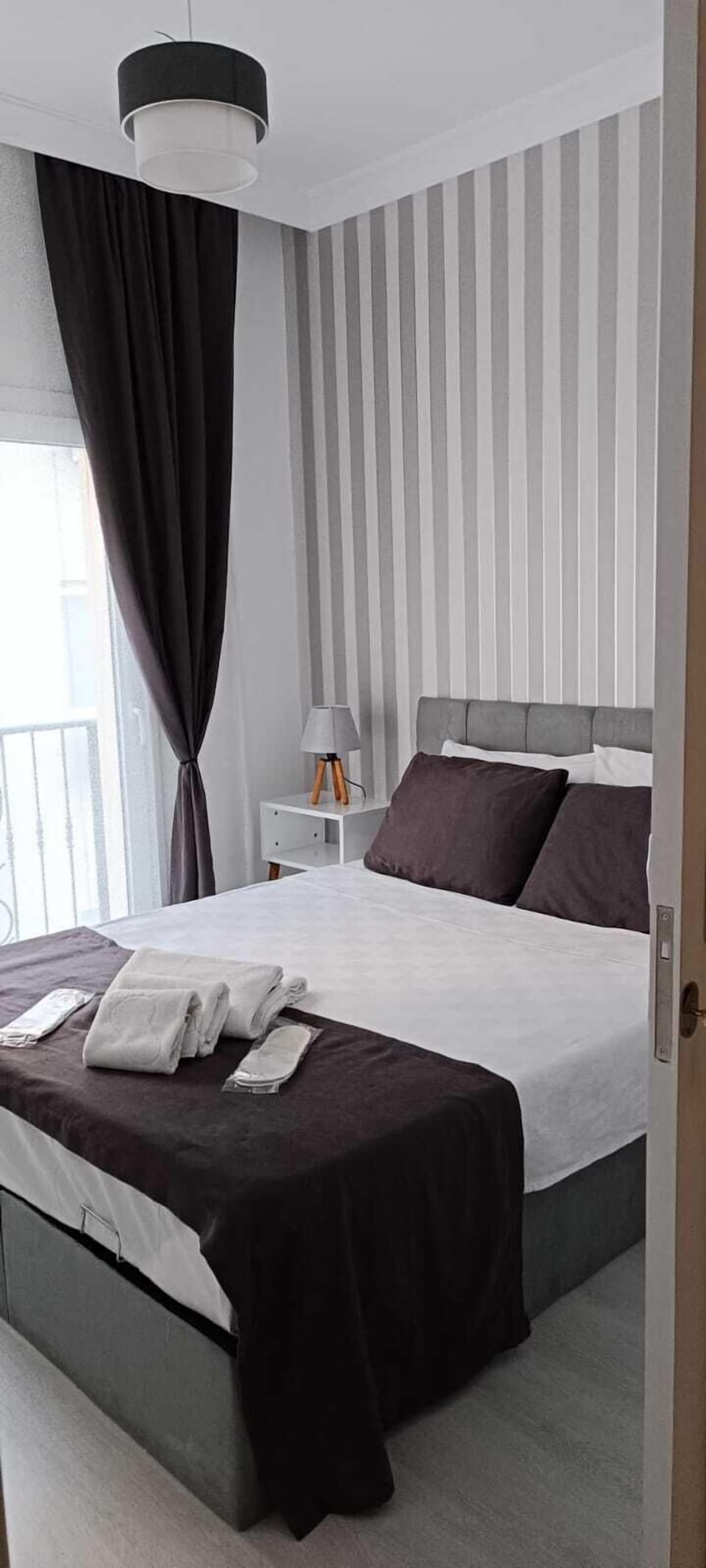 Economy Double Room | Desk, laptop workspace, free WiFi, bed sheets