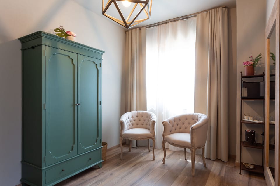 Classic Double Room | Minibar, in-room safe, iron/ironing board, free WiFi