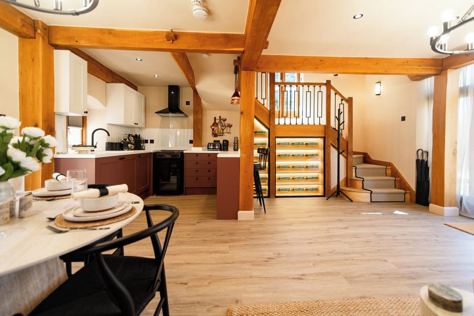 Cottage | Dining