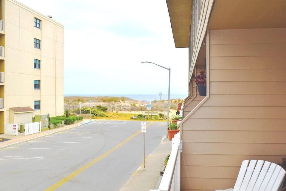 Townhome, 3 Bedrooms | Property grounds