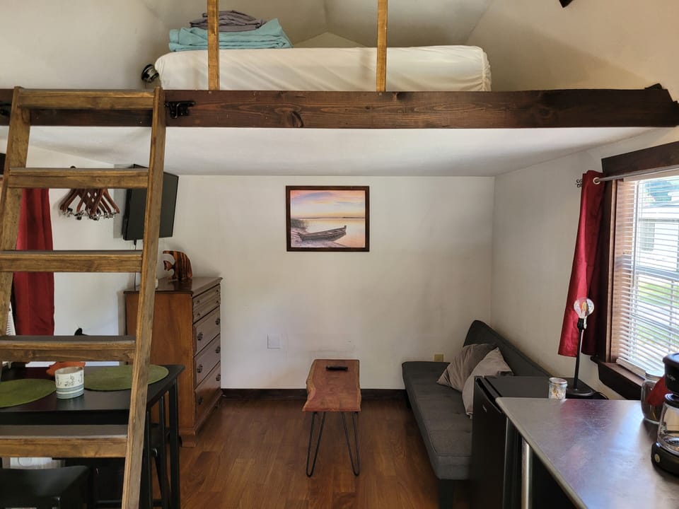 Soltow cabin