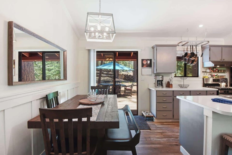 House, Multiple Beds, Patio, Mountain View (Incline Bliss) | Dining