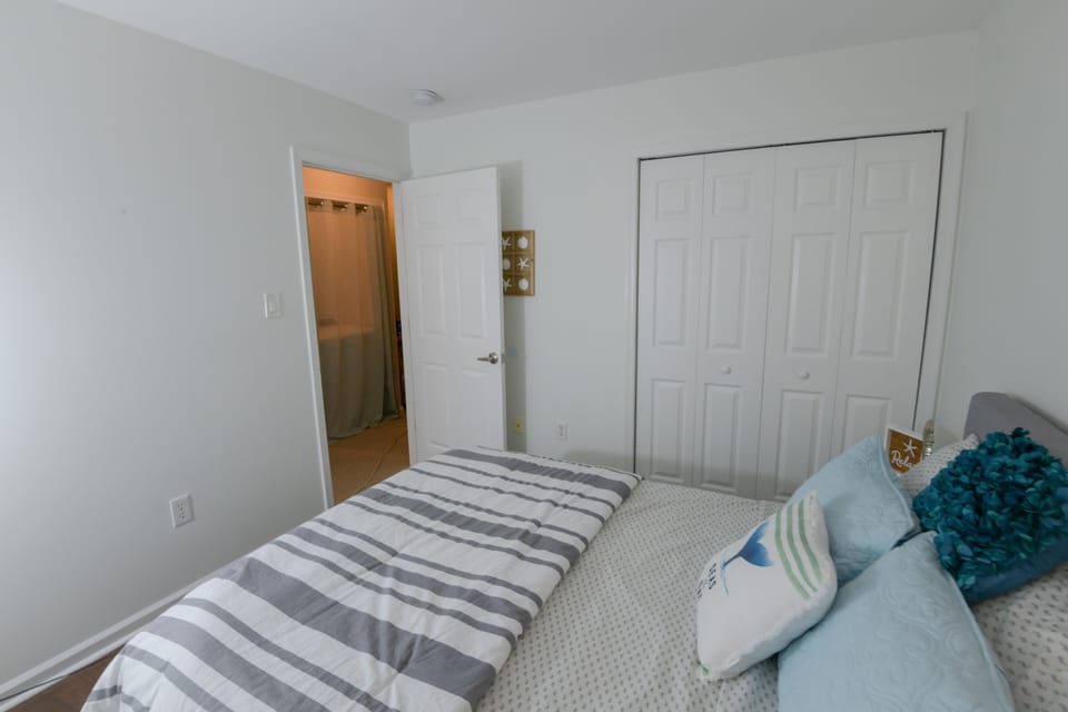 Back bedroom