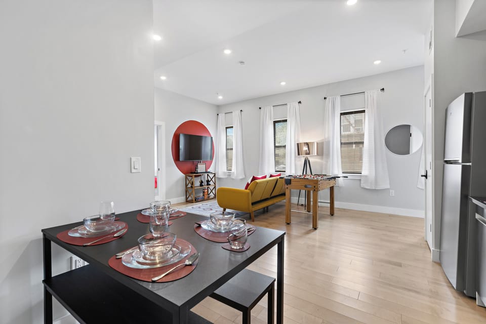 Intimate 4-seater dining area with a stylish table and comfortable chairs, perfect for sharing meals and creating cherished memories with loved ones.




