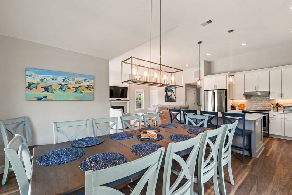 JR5201: Fish Whisperer | Top Level Dining Area