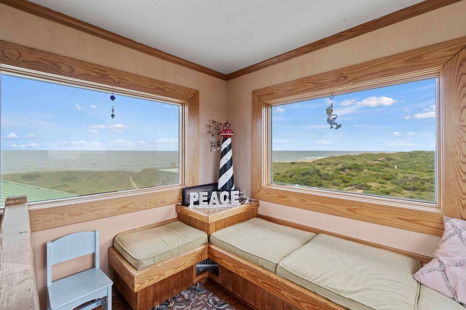 Surf-or-Sound-Realty-1050-One-Loft-1