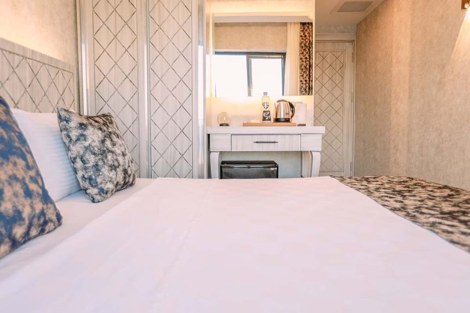 Standard Room | Egyptian cotton sheets, premium bedding, Select Comfort beds