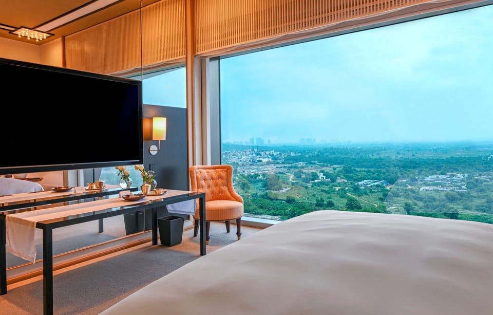 Premium bedding, minibar, in-room safe, free WiFi