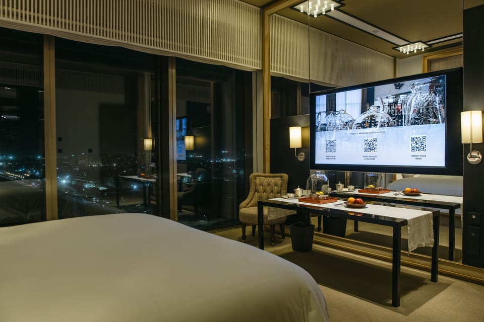 Premium bedding, minibar, in-room safe, free WiFi
