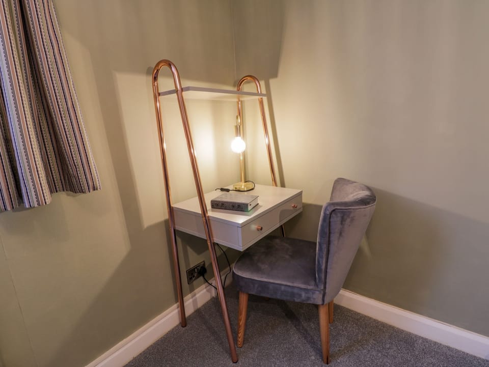 1 bedroom, individually decorated, individually furnished, free WiFi