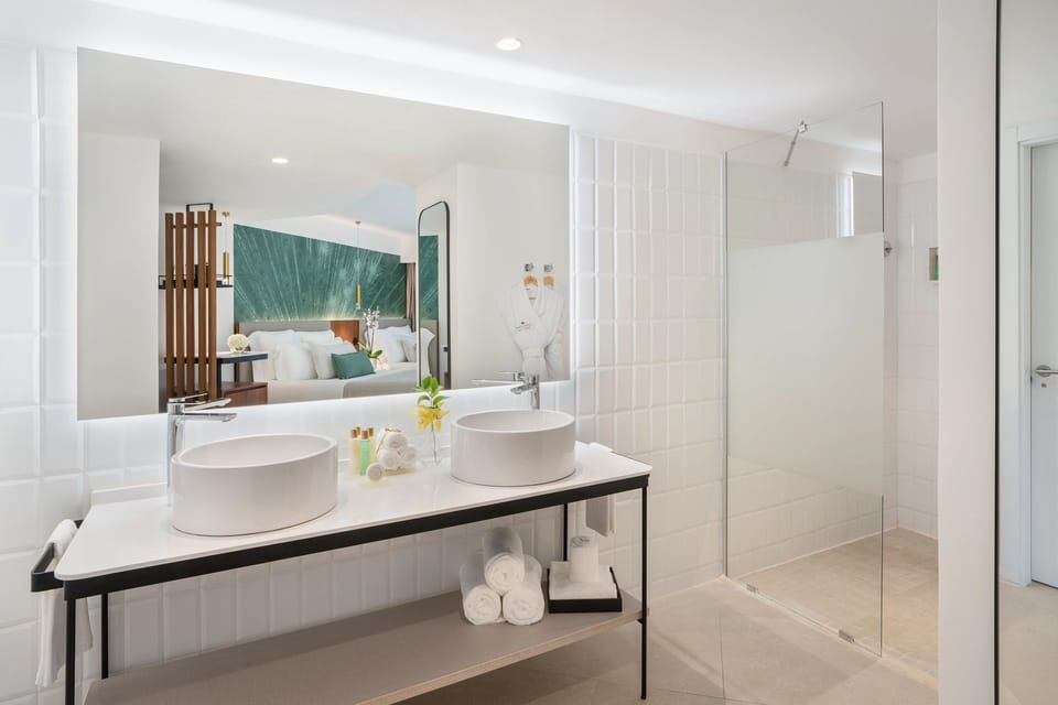 Rainfall showerhead, hair dryer, bathrobes, slippers