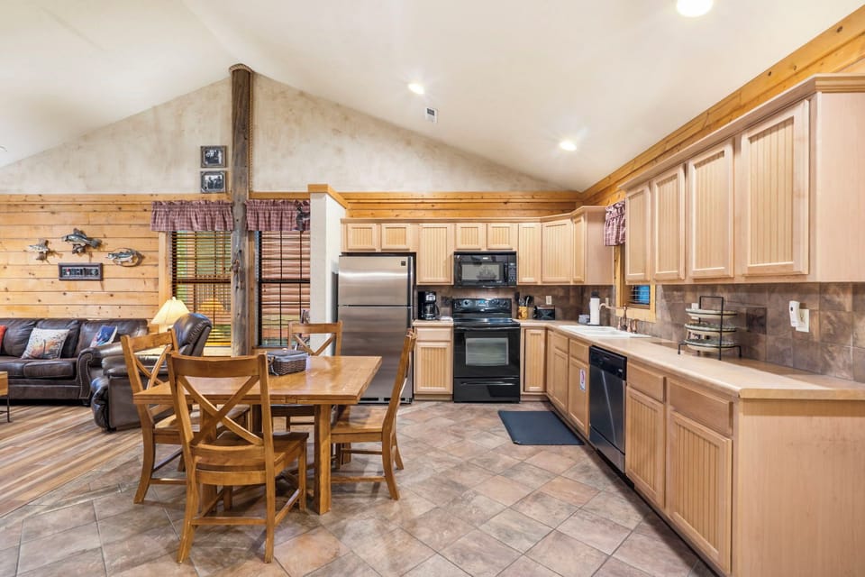 Full Kitchen