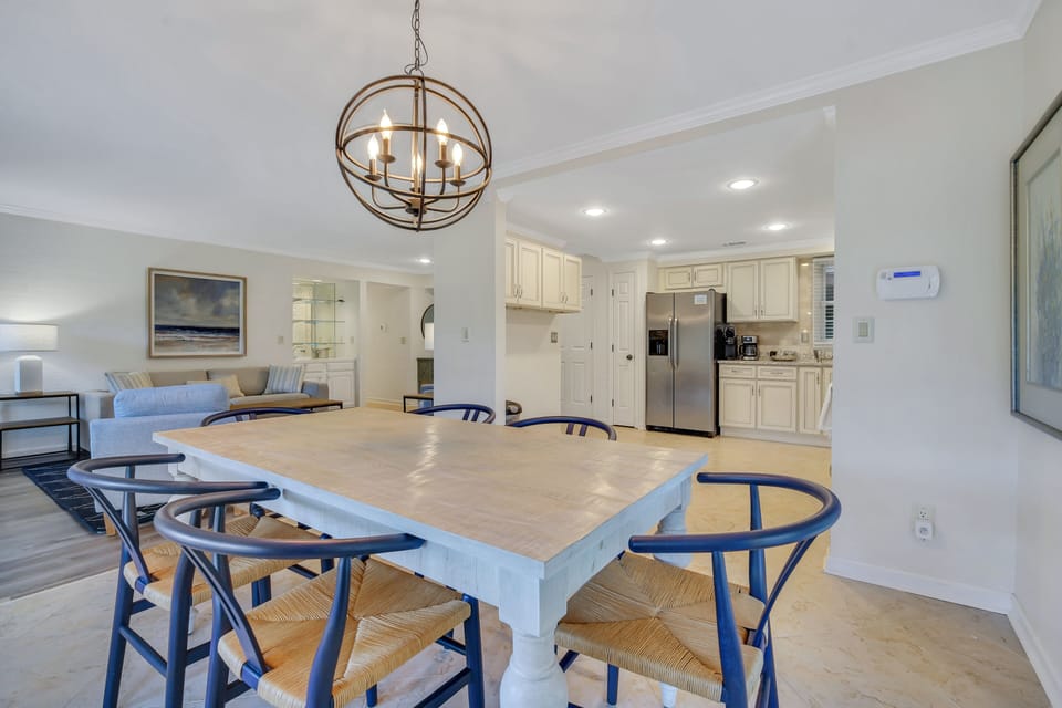 Dining table featuring 6 chairs