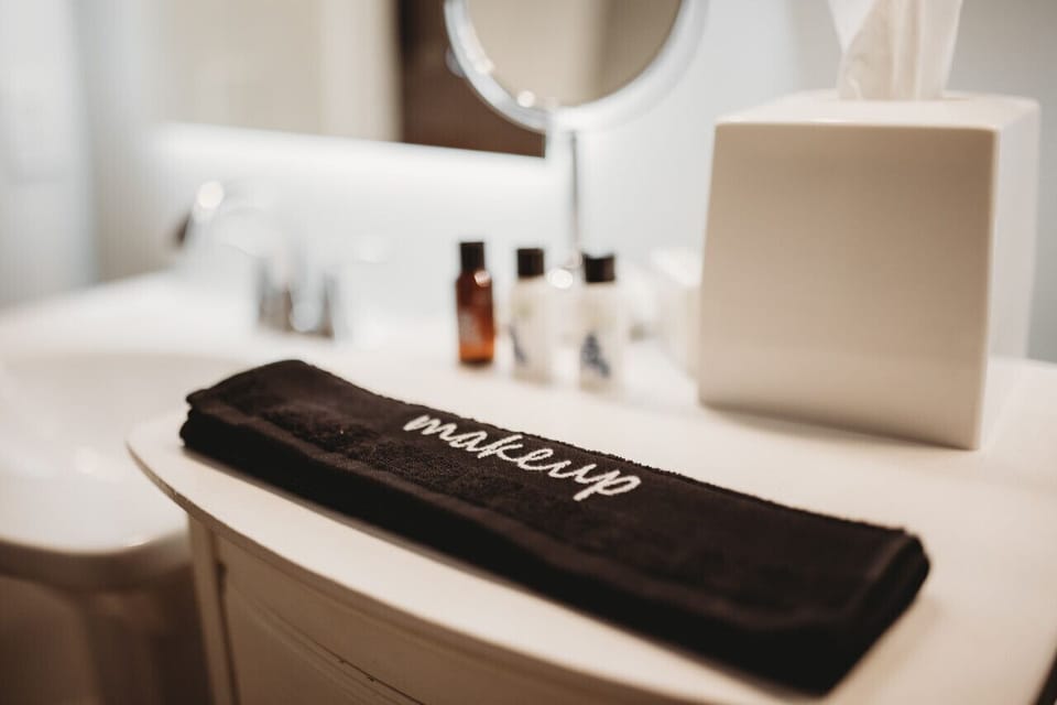 Bathroom amenities