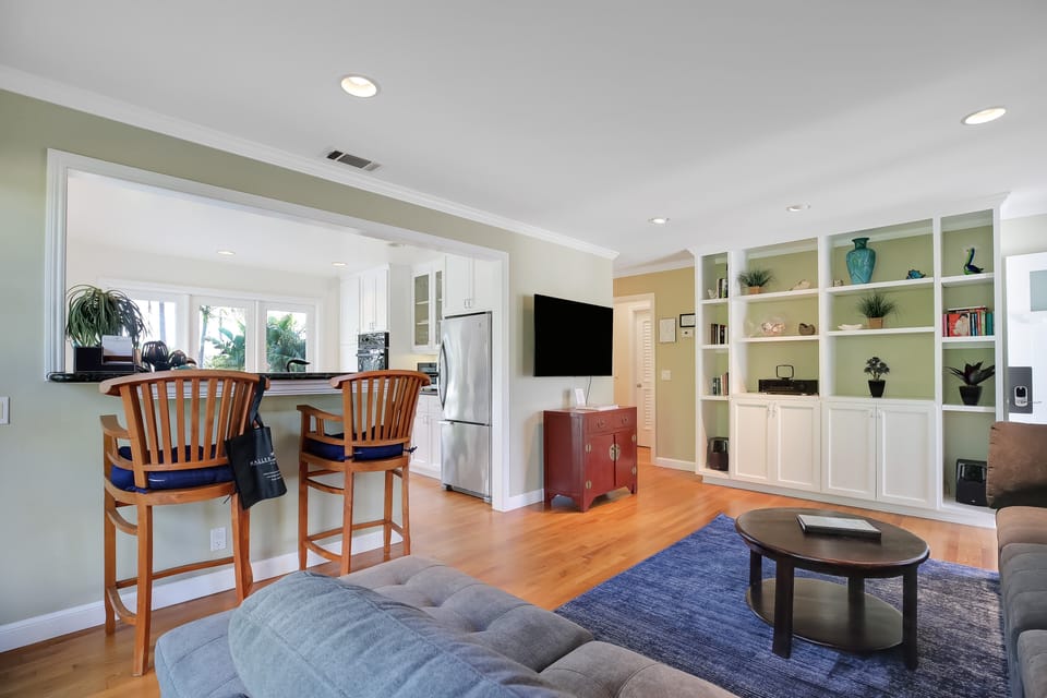 Watch TV while enjoying a nice meal from the breakfast bar.
