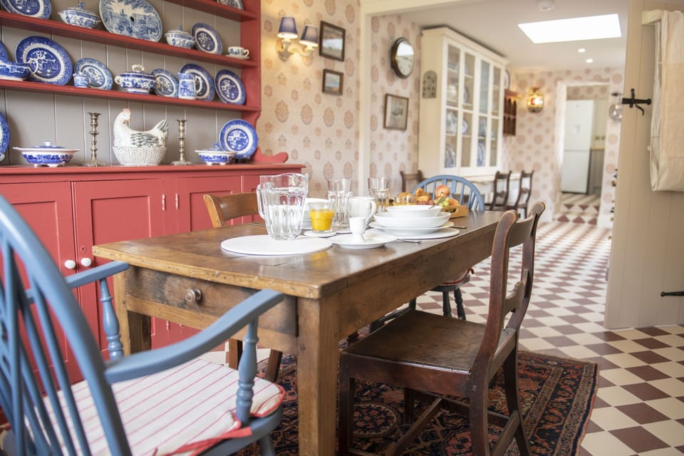 Beau Repaire, Yorkshire: Breakfast dining area in the kitchen