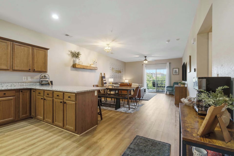 Condo, Multiple Beds, Patio, Golf View (The Branson Experience) | Interior