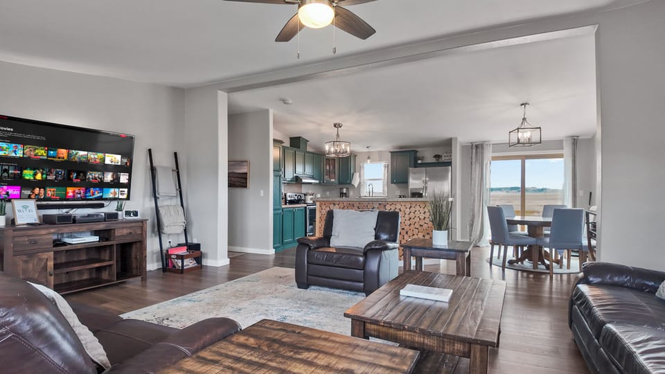 Open plan living and dining area
