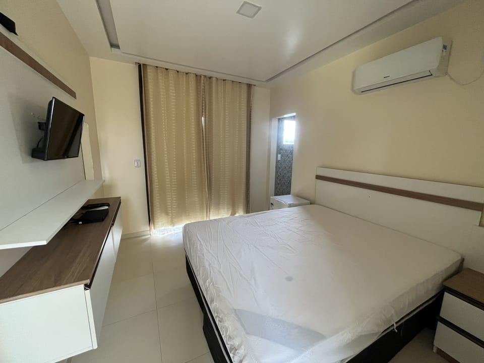 Traditional Double Room | Blackout drapes, iron/ironing board